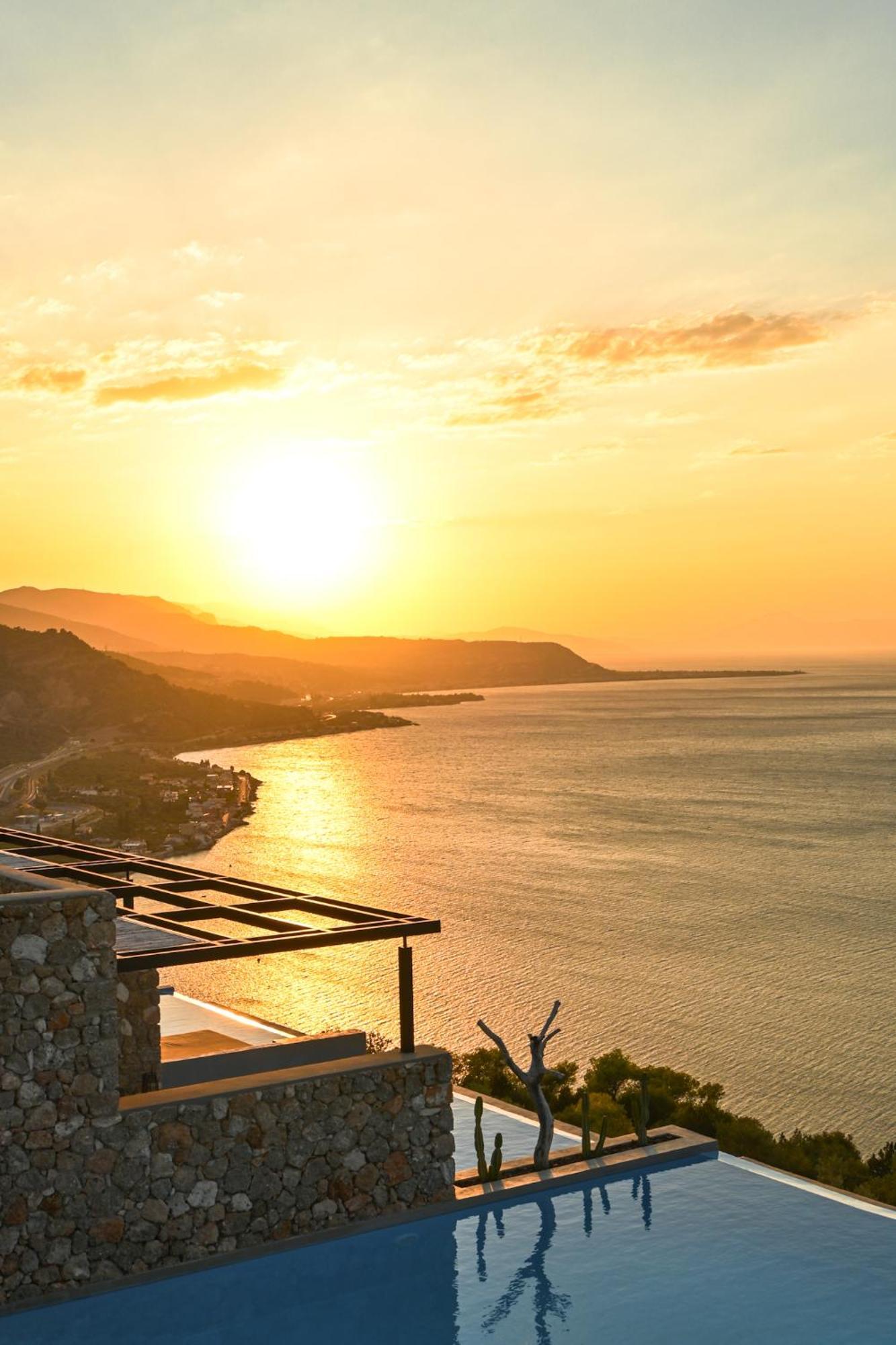 ​le Grand Bleu Hotel 5*